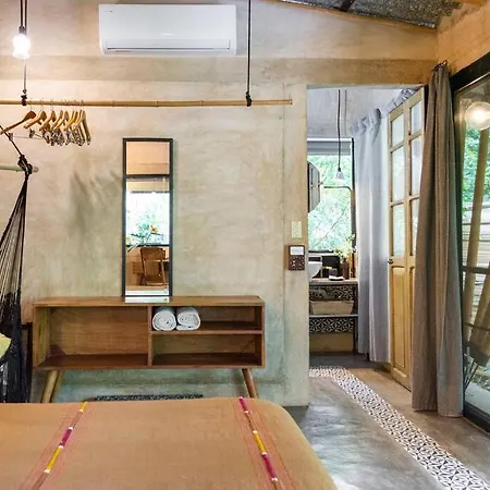 Zen Canto Villa Tuuch :: May The Jungle Be With You