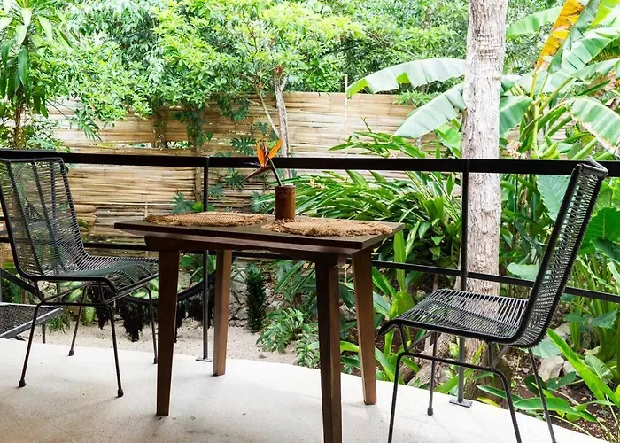 Zen Canto Tuuch :: The Jungle Be With Ferienhaus *